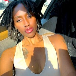 Meet your Posher, Ashanta